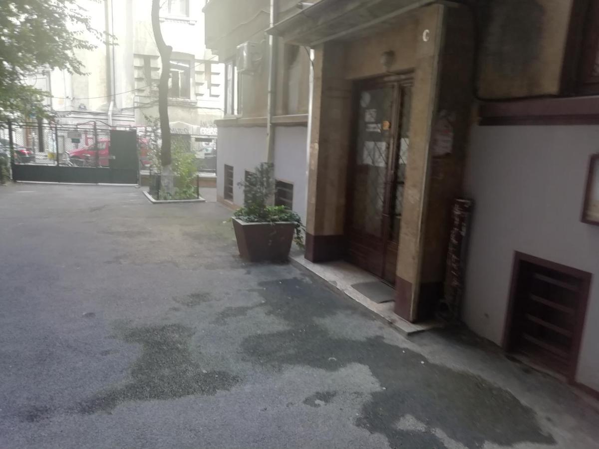 Studio Ultracentral Universitatea Bükreş Dış mekan fotoğraf
